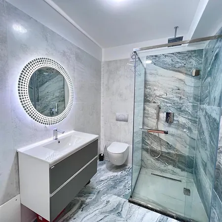 Apartment White Titanic Luxury Sea View & *