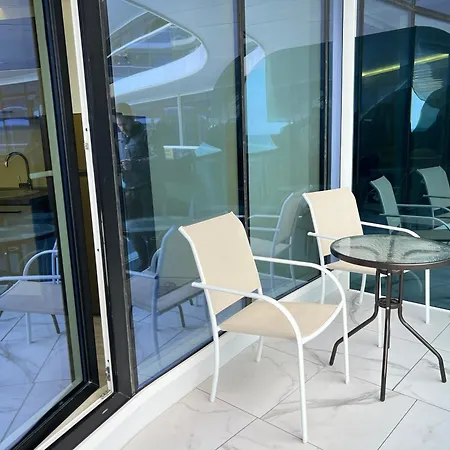White Titanic Luxury Sea View & * Navodari