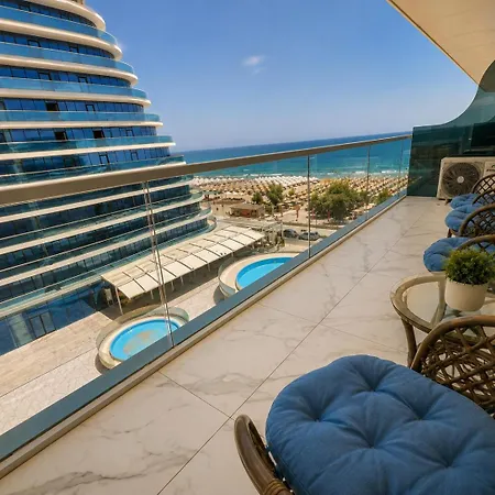 White Titanic Luxury Sea View & *