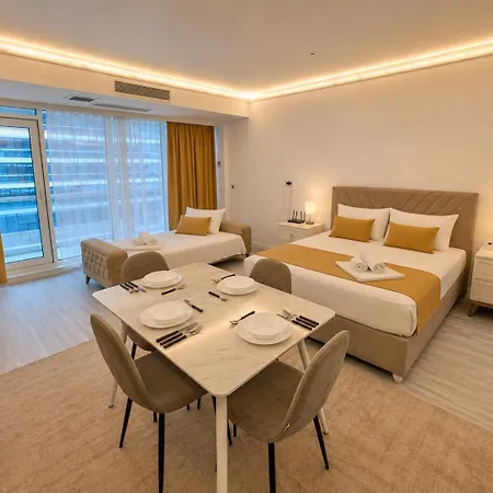 Appartement White Titanic Luxury Sea View & Năvodari